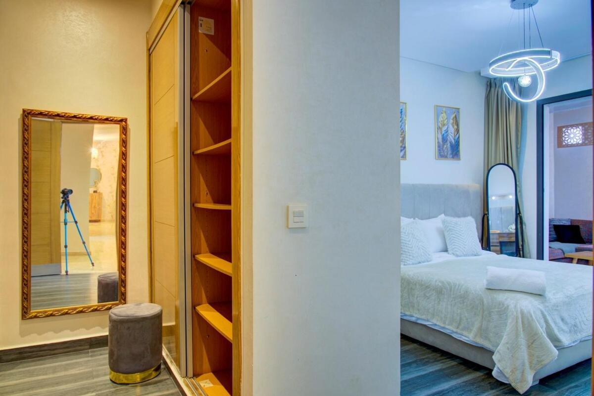 Luxe 3 Bedroom Piscine Apartment